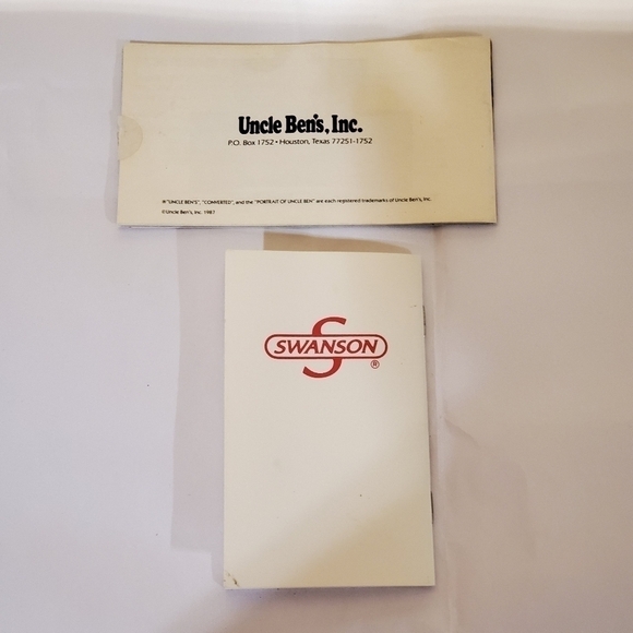Vtg lot 2 small advertising cookbooks Uncle Ben's & Swanson - Picture 2 of 8